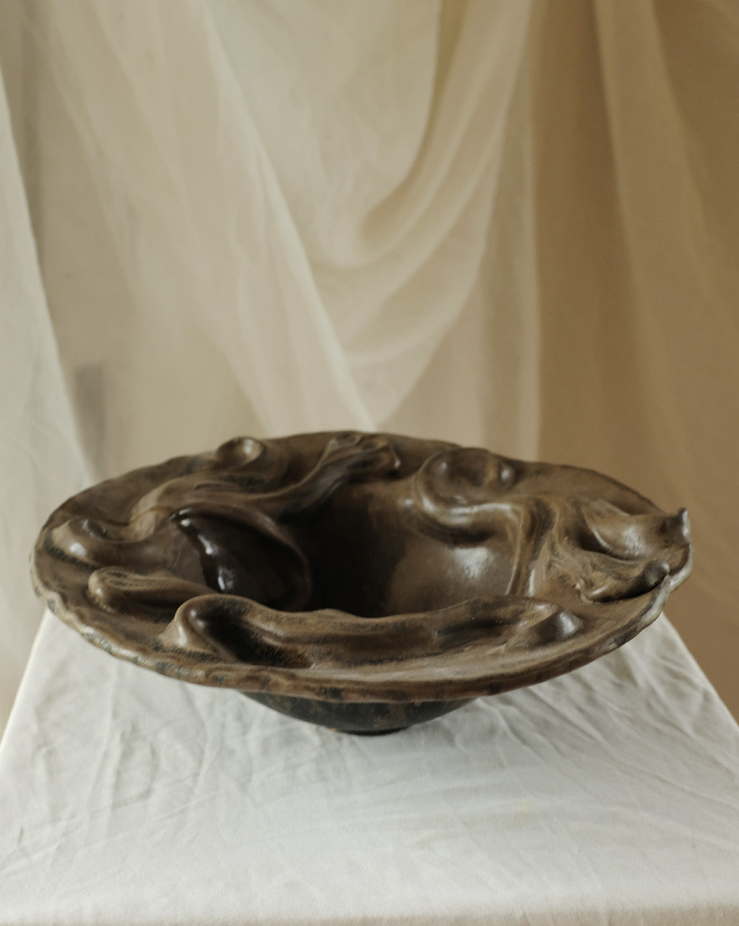 Second Sorted Ceramics - Floral Relief Bowl - Brown 02