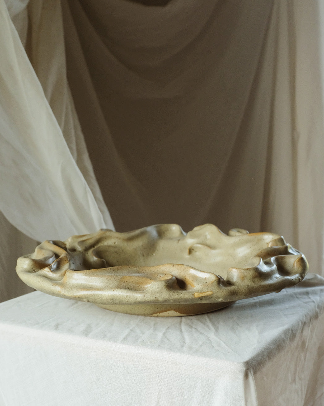 Second Sorted Ceramics - Floral Relief Bowl - Sand