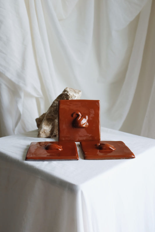 Tile - Swan