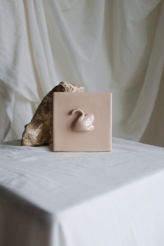 Tile - Swan - Bleach Pink